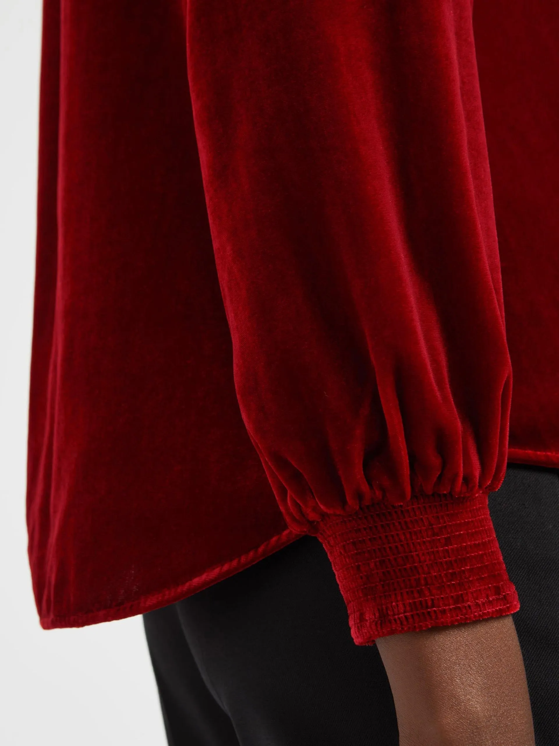 Jacquetta velvet blouse in red