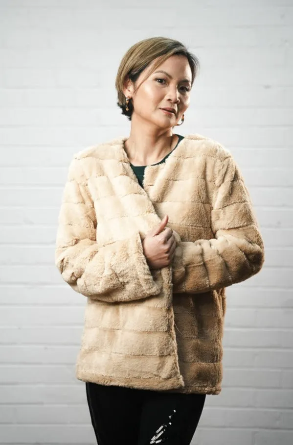 Ribbed faux fur collarless jacket | DONNA JACKET