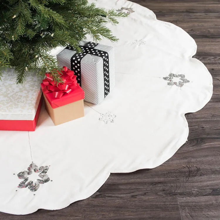 Silver Flakes 60" Christmas Tree Skirt