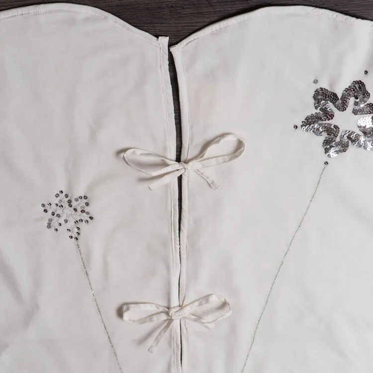 Silver Flakes 60" Christmas Tree Skirt